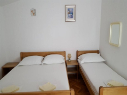 Apartments Barun  Starigrad (Paklenica)
