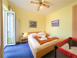 Apartmenthaus Villa Vesna - Family apartments Crikvenica