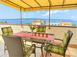 Apartmenthaus Villa Vesna - Family apartments Crikvenica