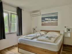 Apartments Dijana Krk (Island Krk)